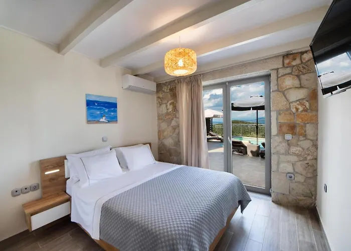 Stamatina Βίλα Κατομέρι