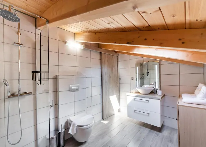 Stamatina Βίλα *